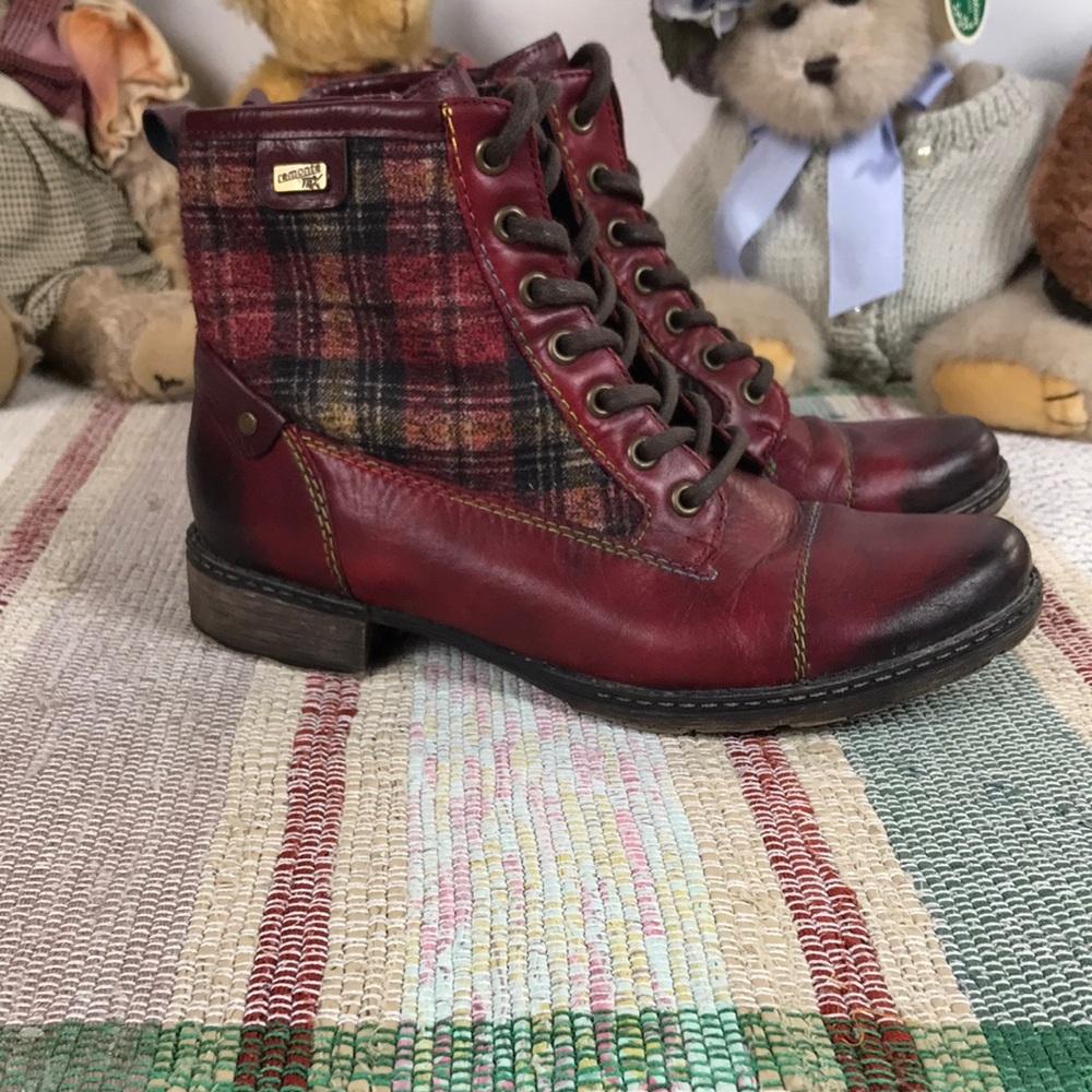 Remonte Burgundy Plaid Lace-Up Ankle Boots with side zipper